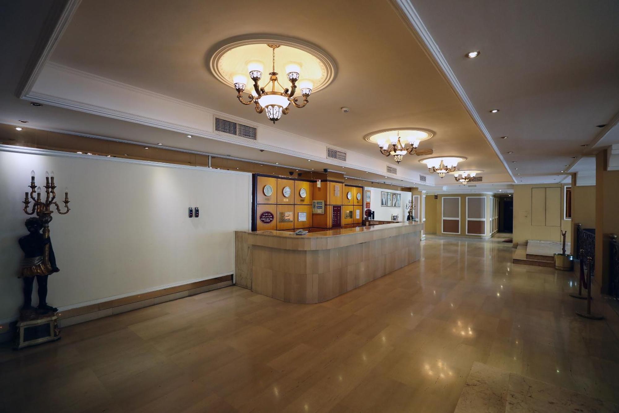 Oyo 112 Semiramis Hotel Manama Exterior photo