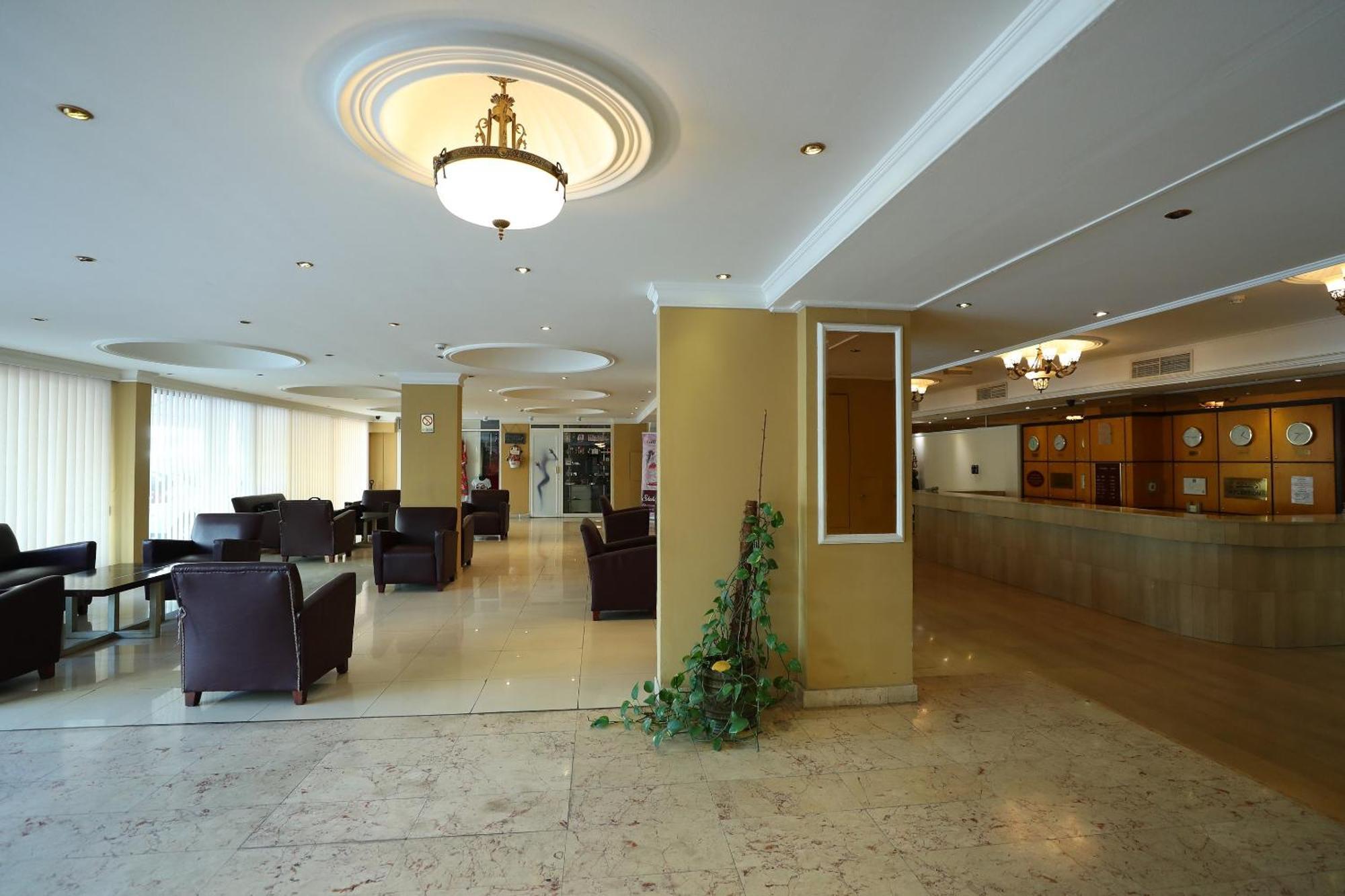 Oyo 112 Semiramis Hotel Manama Exterior photo