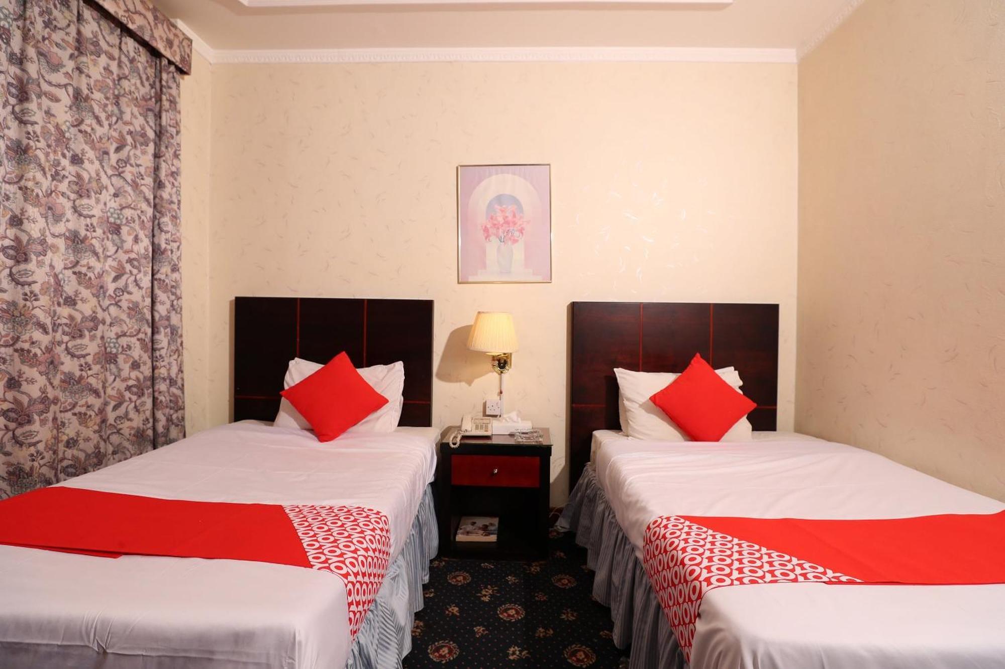 Oyo 112 Semiramis Hotel Manama Exterior photo