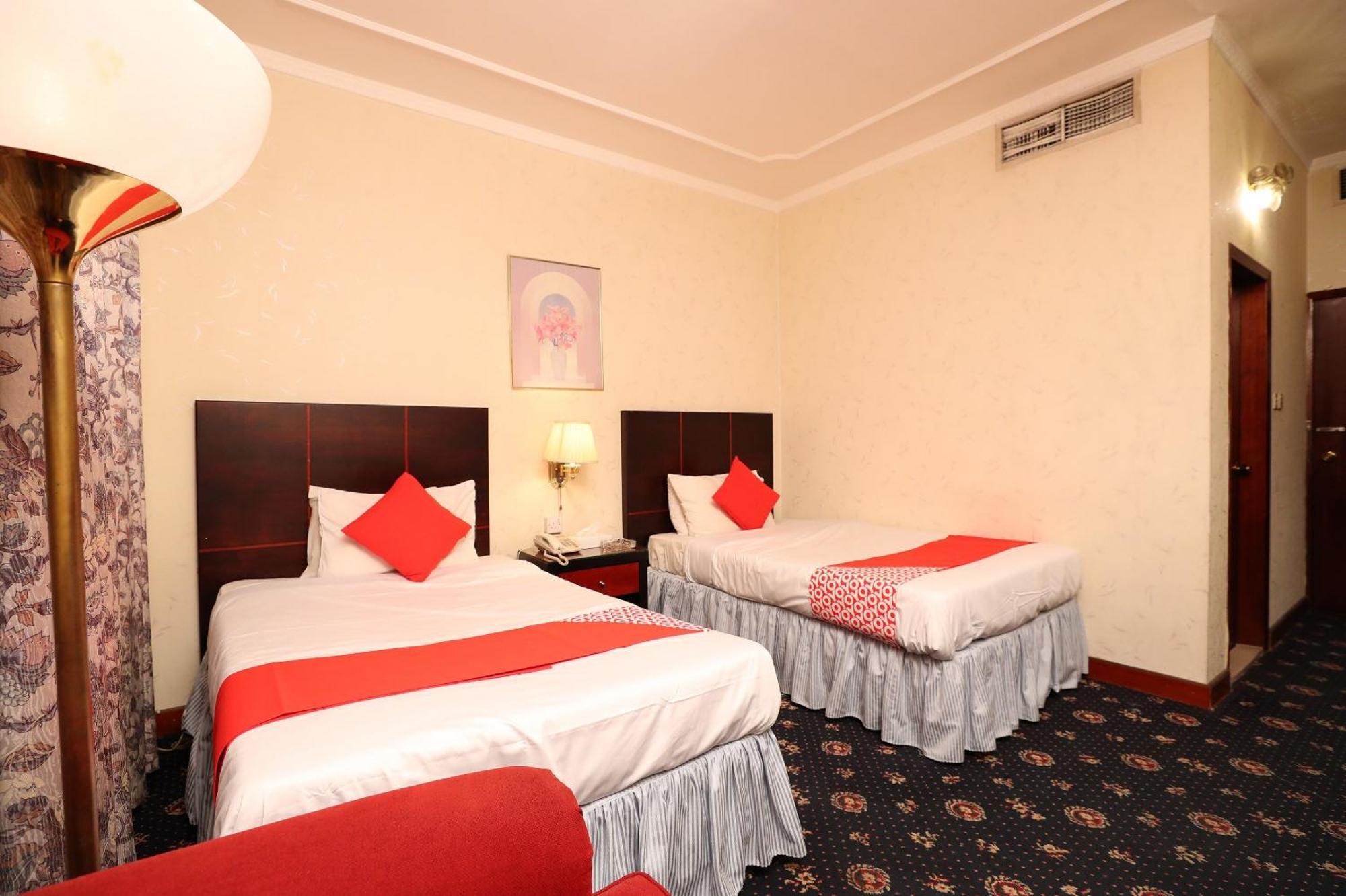 Oyo 112 Semiramis Hotel Manama Exterior photo